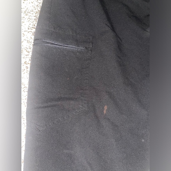 FIGS joggers scrub bottoms - Picture 5 of 5